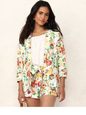 Lauren‎ Conrad Fruit Ruched Sleeve Blazer Jacket (Size M) & Shorts (Size XL)